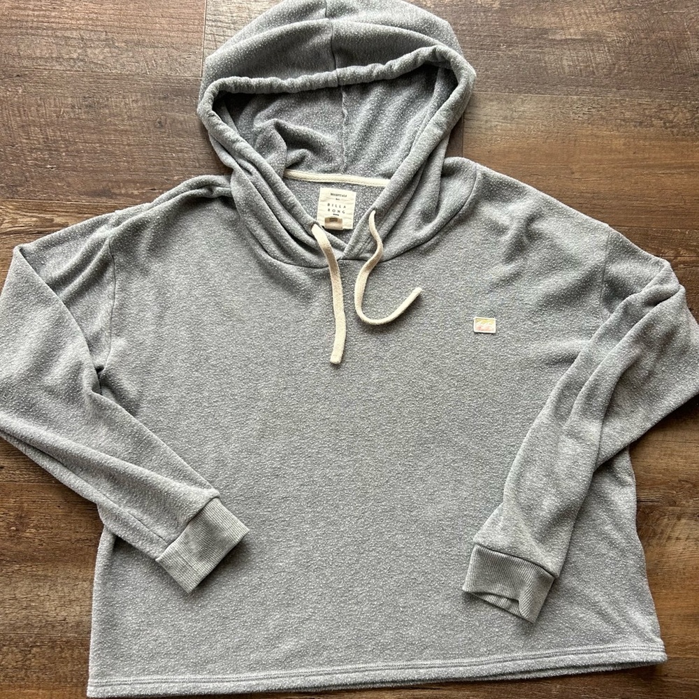 Women’s Billabong light weight hoodie